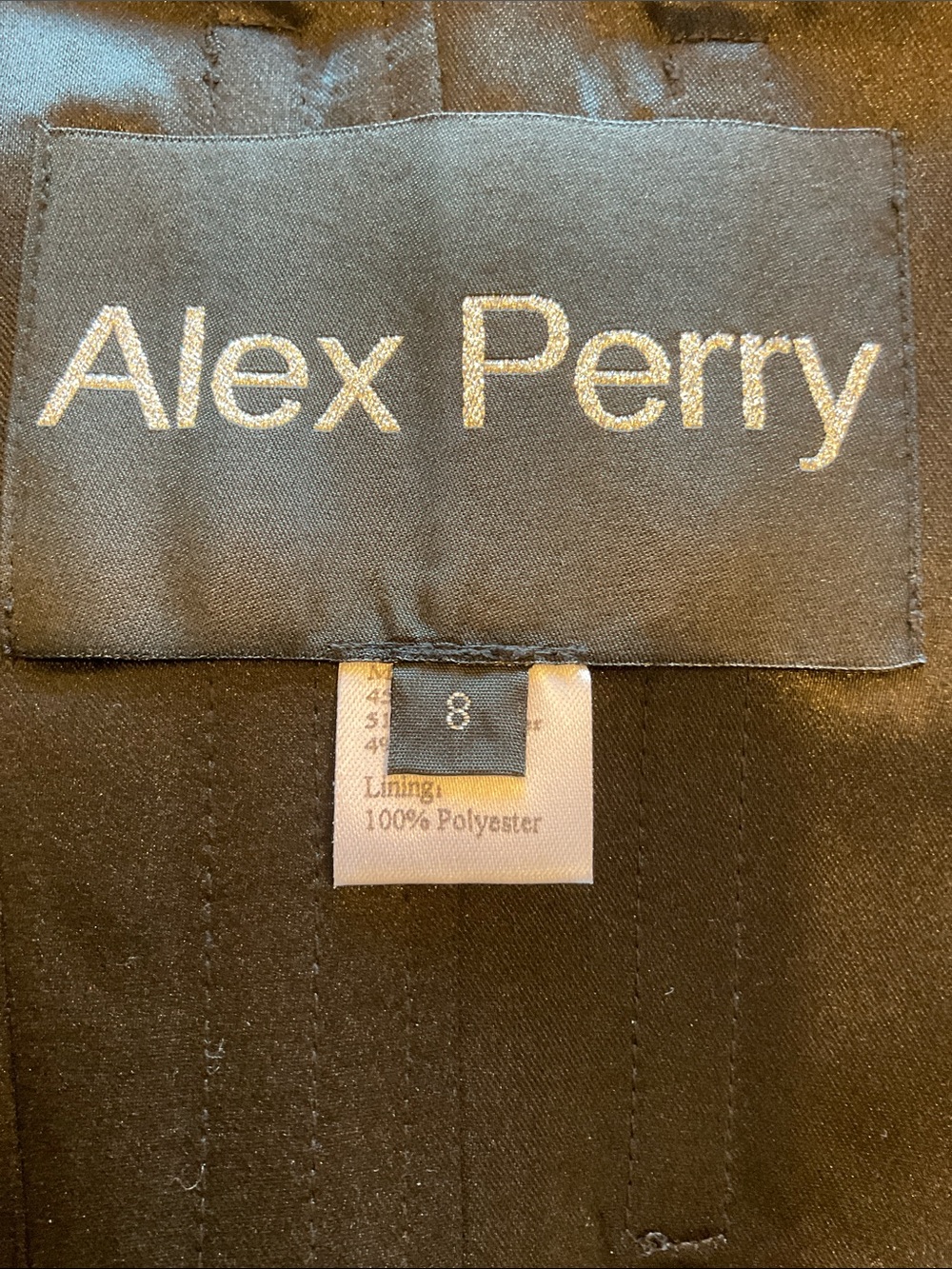 Alex Perry - Picture 5 of 8